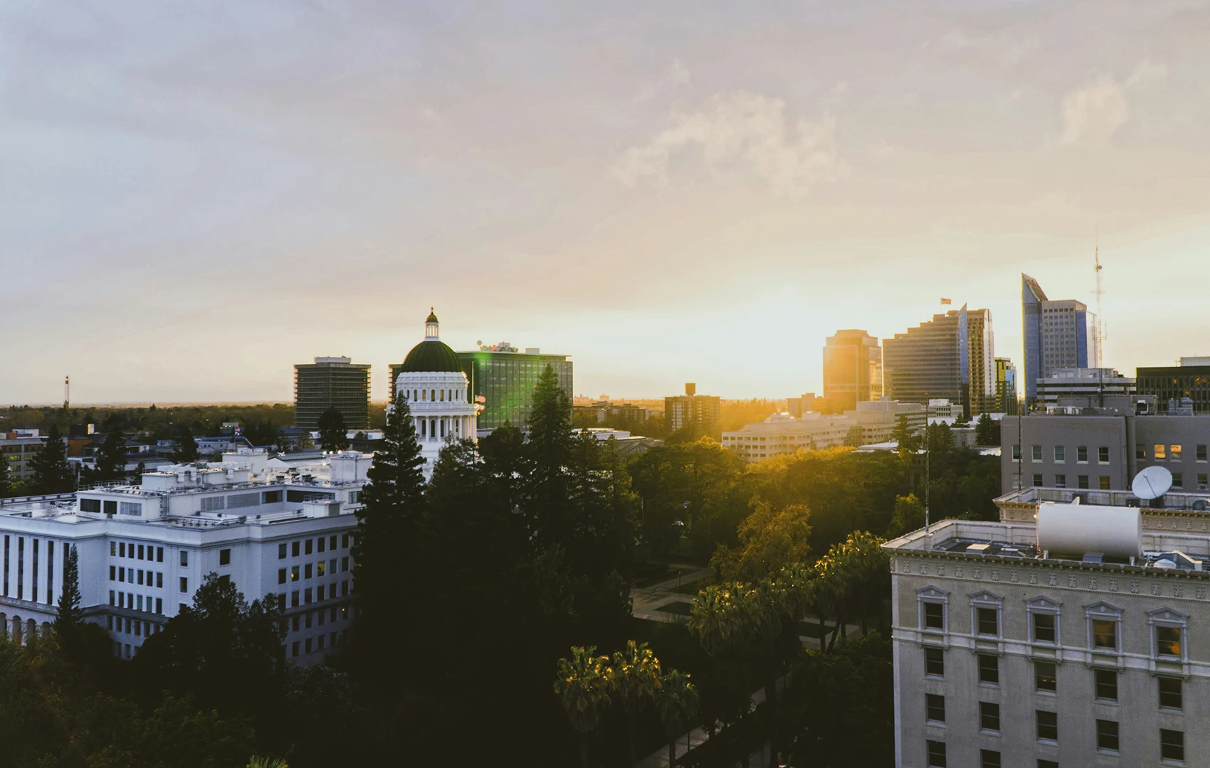 sacramento-8OfcXyRtE4M-unsplash